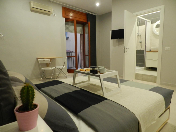 Bedroom 3, Mola Rooms, Napoli