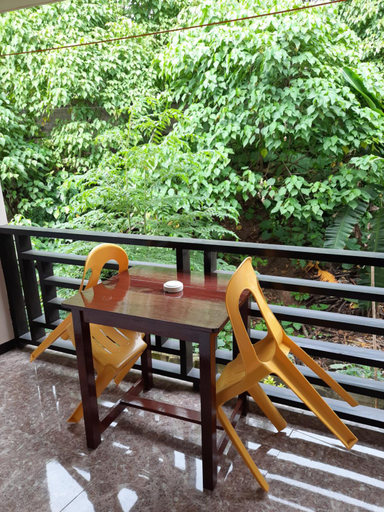 Others 3, Devayn's Inn, El Nido
