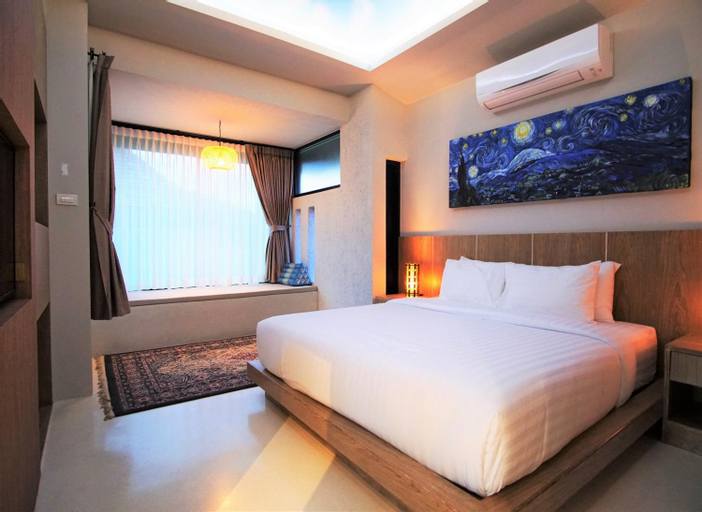 Bedroom 12