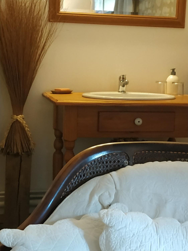 Others 4, Le Clos des Fayes, Vienne