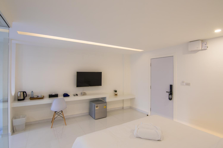 Bedroom 2, The White Hotel By Charoensri, Muang Udon Thani