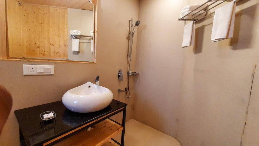 Bathroom 4, The Woods Retreat, Garhwal