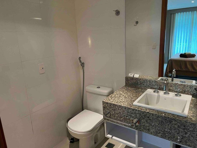 Bathroom 2, Brisas do Lago - apartamento 1, Brasília