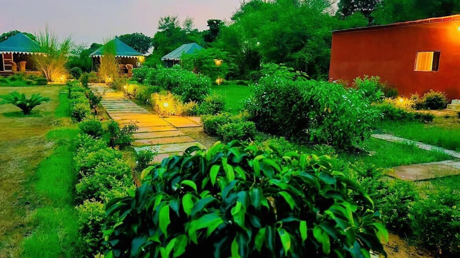 Others 5, Pritam Palace, Sawai Madhopur