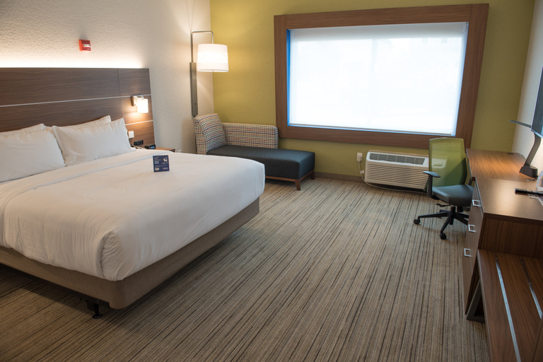 Holiday Inn Express & Suites - Orland Park Mokena - Tap to explore photos