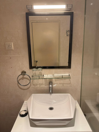 Bathroom 28