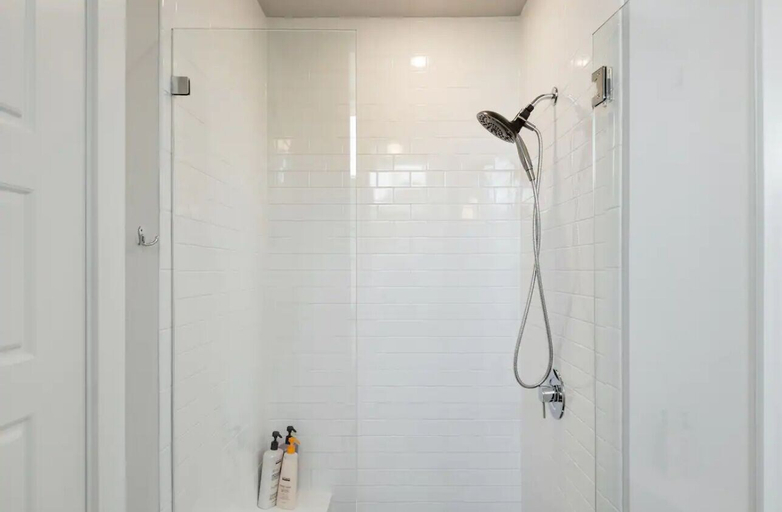 Bathroom 2, Capital View Condos Downtown Austin , Travis