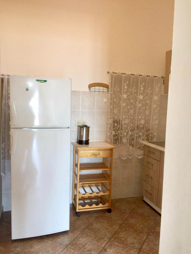 Others 5, Apartment Anic, Karlobag