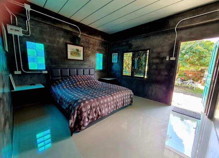 Bedroom 2, Hamina Meng, Phrao