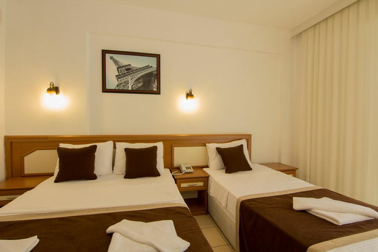 Bedroom 2, Belcekum Beach Hotel, Fethiye