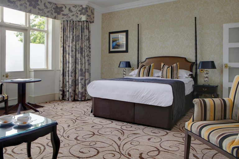 Bedroom 2, Pontlands Park Hotel, Essex
