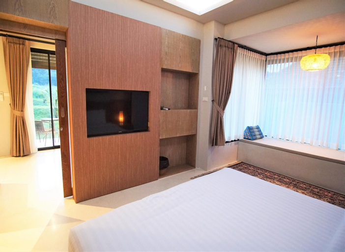 Bedroom 13