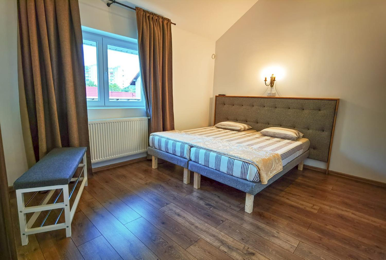 Others 5, Apartament si camere de inchiriat"CASA DIVERTIS", Buzau