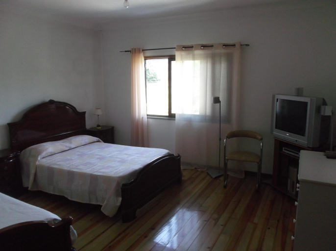 Others 5, Albergue Constantino AL, Paredes de Coura