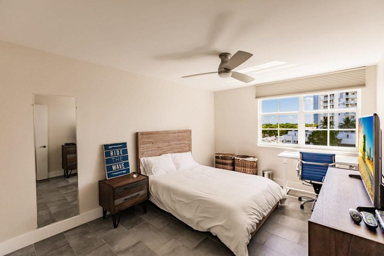 Bedroom 3, Uhost AI | 3BR Intracoastal Resort Condo, Miami-Dade