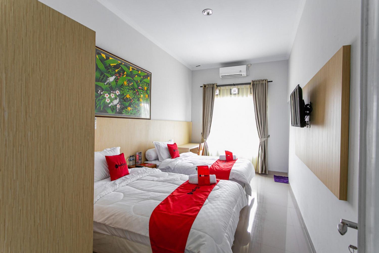Bedroom 8