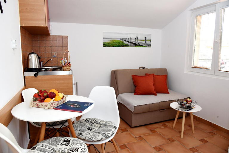 Others 4, Apartments Martiva