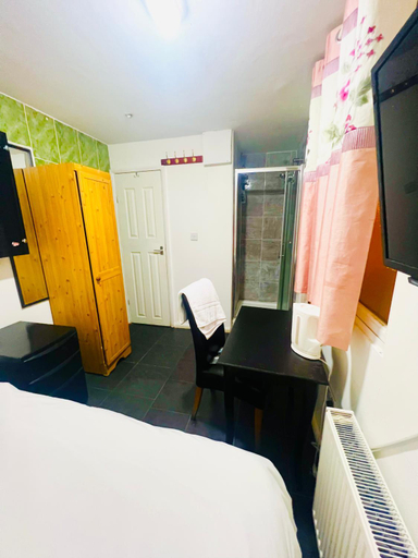 Bedroom 14