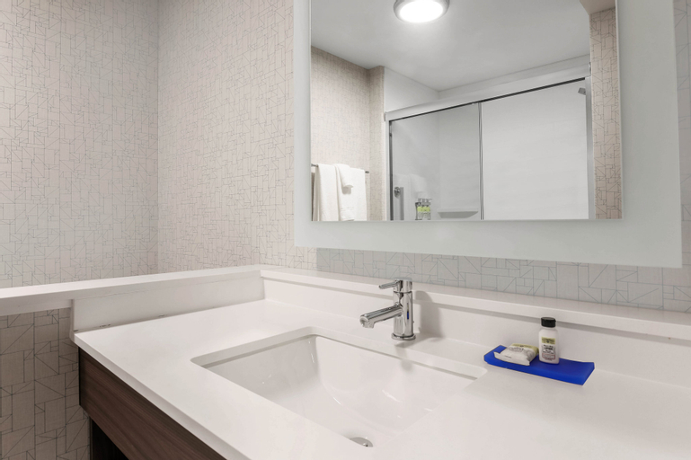 Bathroom 5