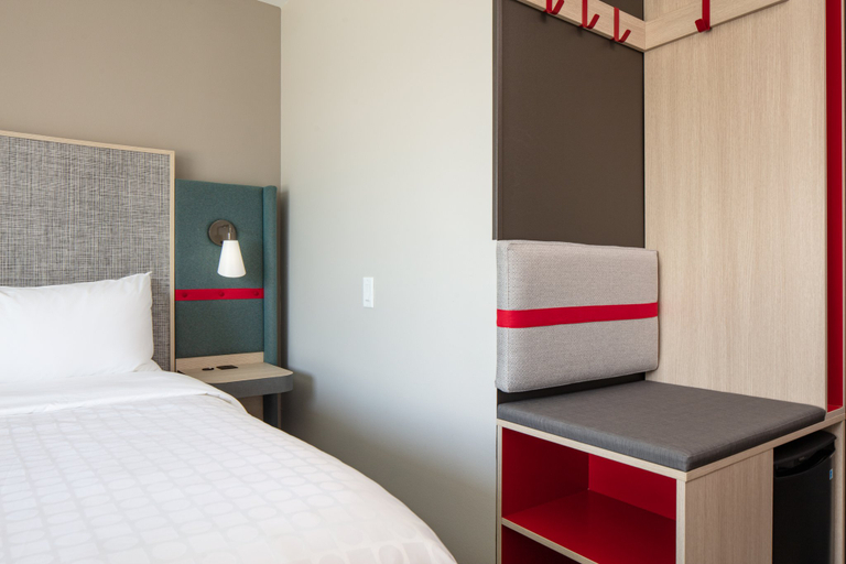 Bedroom 3, avid hotel MADISON - MONONA by IHG, Dane