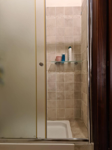 Bathroom 2, Villa Zara, Siena