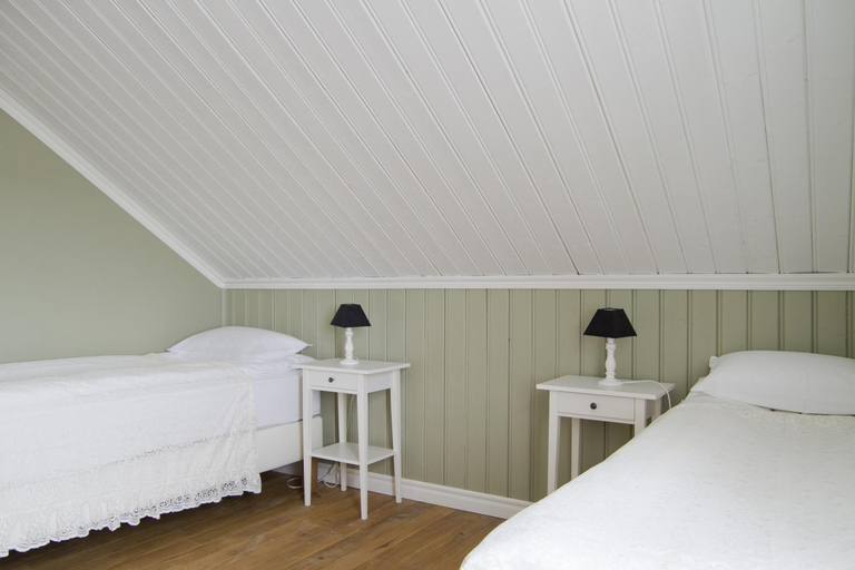 Bedroom 2, Lonsleira Apartments, Seyðisfjörður