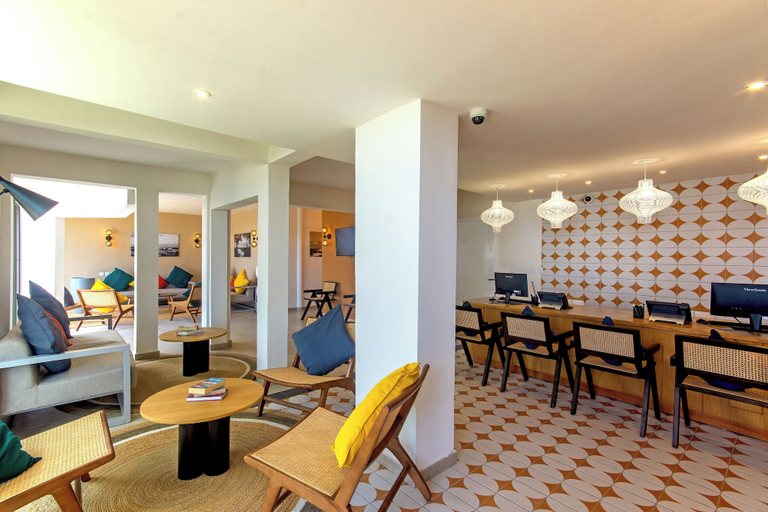 Food & Drinks, GoSun Beach Residence, Black River