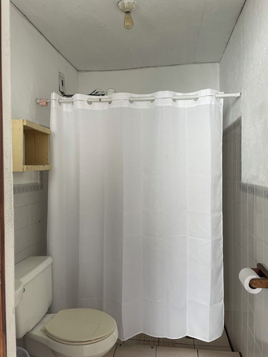 Bathroom 3, Sonnenhaus, Antigua Guatemala