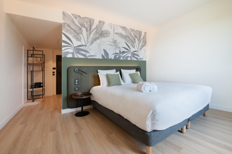 Bedroom 13
