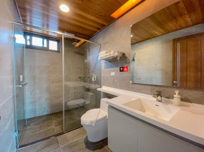 Bathroom 3, Zhaohong homestay, Nantou