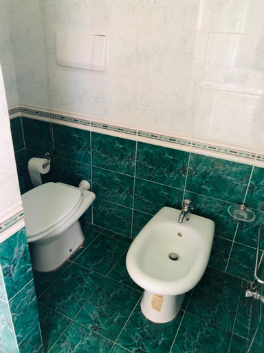 Bathroom 3
