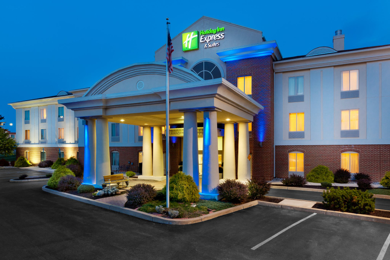 Exterior & Views 2, Holiday Inn Express & Suites CHAMBERSBURG by IHG, Franklin