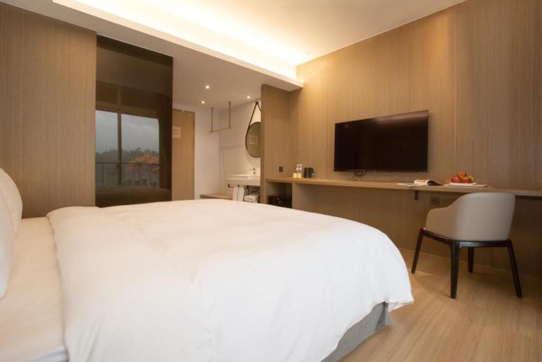 Bedroom 2, Hotelday Sun Moon Lake Hotel, Nantou