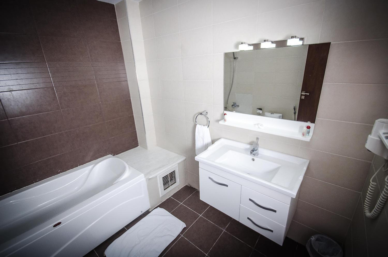 Bathroom 4, Hotel Elbey Constantine, Constantine