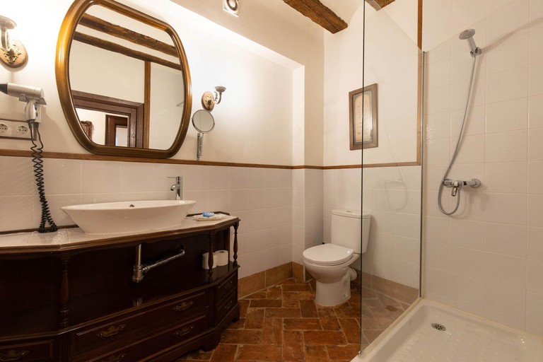 Bathroom 4, Casona Indiana de Ayuelas, Burgos