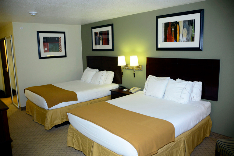 Bedroom 3, Holiday Inn Express & Suites ALAMOGORDO by IHG, Otero