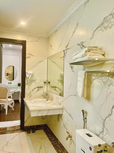 Bathroom 3, Gold Hotel Luxury, Từ Sơn