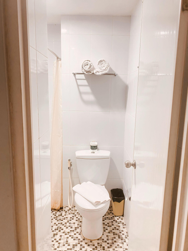 Bathroom 4