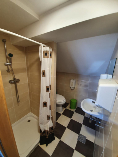 Bathroom 2, Pr` Florjan, Cerklje na Gorenjskem