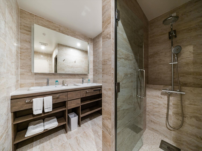 Bathroom 4, Royal View Hotel Churaumi, Motobu