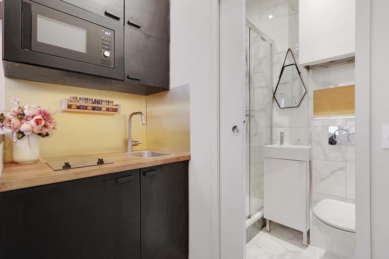 Bathroom 2, Cozy studio - 2P - Gare de l'Est, Paris