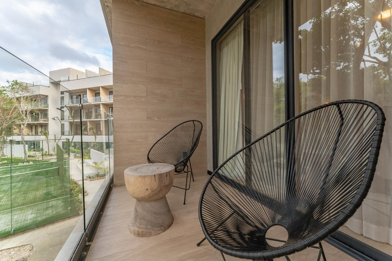 Bathroom 5, ELEMENT Apartments, Cozumel