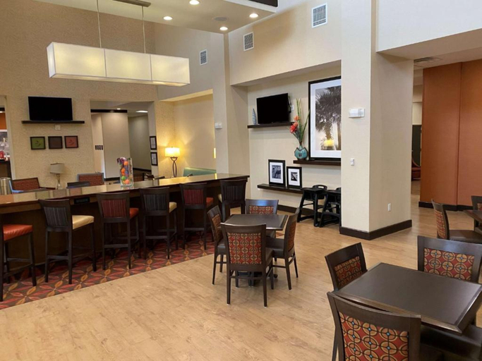 Food & Drinks 5, Hampton Inn & Suites Tampa Northwest/Oldsmar, Pinellas