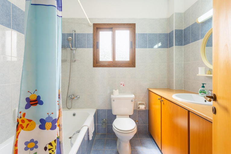 Bathroom 4, Villa Halima Alexandros