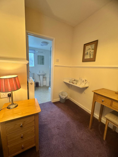 Bedroom 2, Crown Hotel Cotswold, Gloucestershire