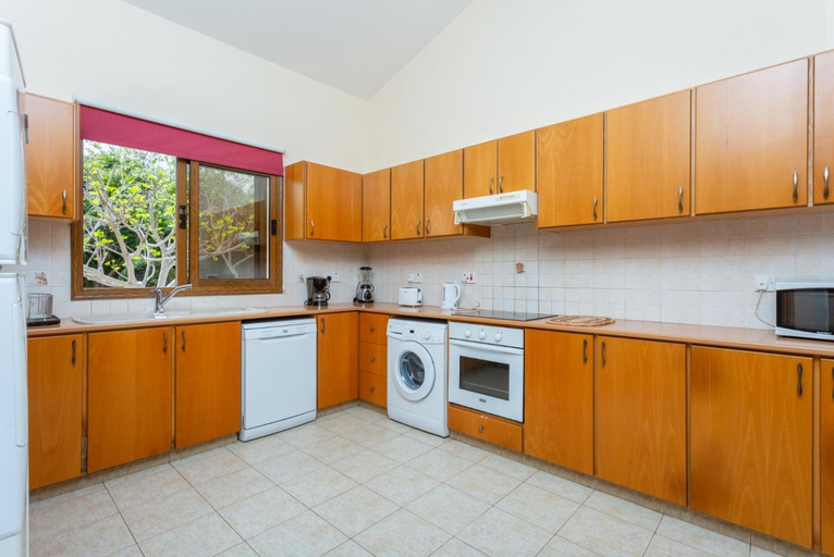 Others 4, Villa Halima Alexandros