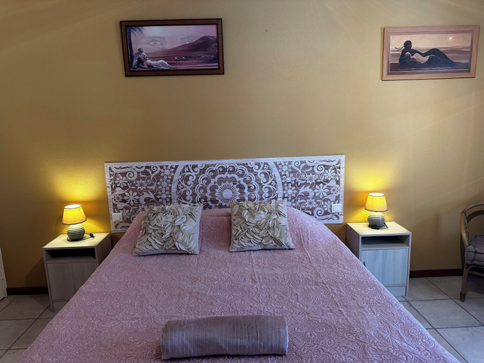 Bedroom 2, Oasis Des Corbières, Aude