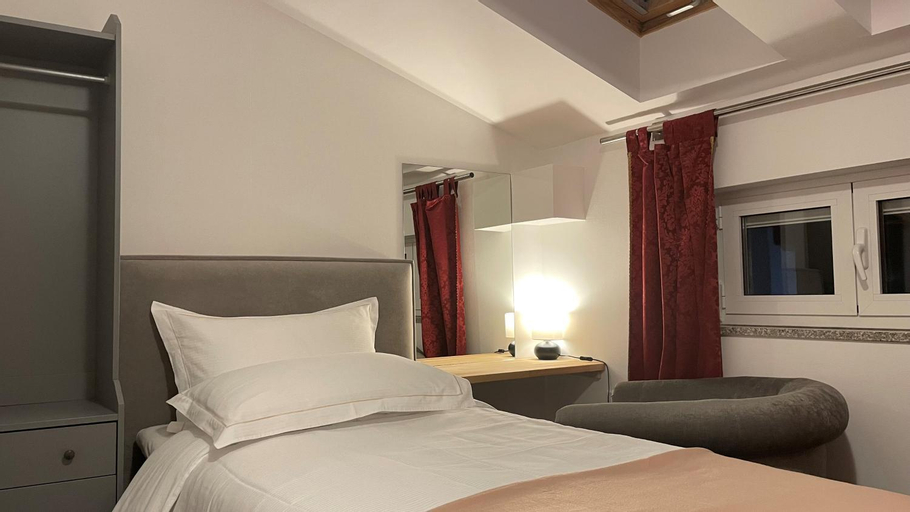 Bedroom 9
