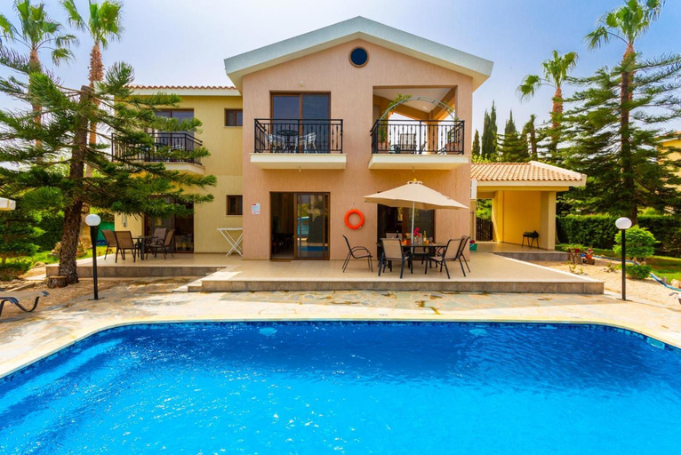Others 5, Villa Halima Alexandros