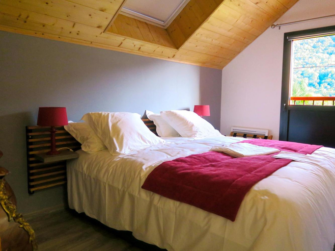 Bedroom 4, L'Oberge, Haute-Garonne